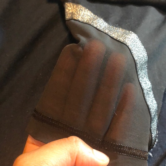 Victoria Secret Sport sparkle black capris - Picture 4 of 4